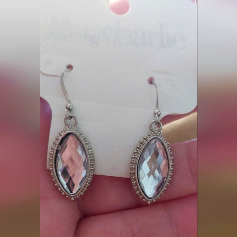 Charming Charlies Silvertone Dangle Rhinestone Earrings Nwt